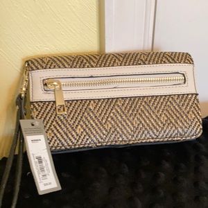 NWT Apt 9 Wristlet
